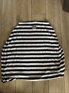 Itzy Ritzy Black and White Car Seat Cover